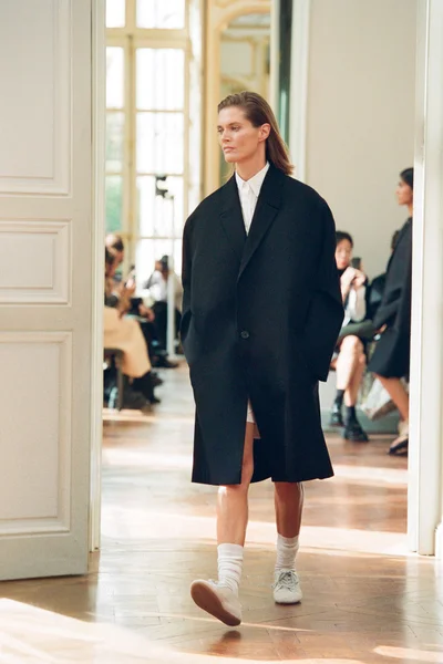 Look 2